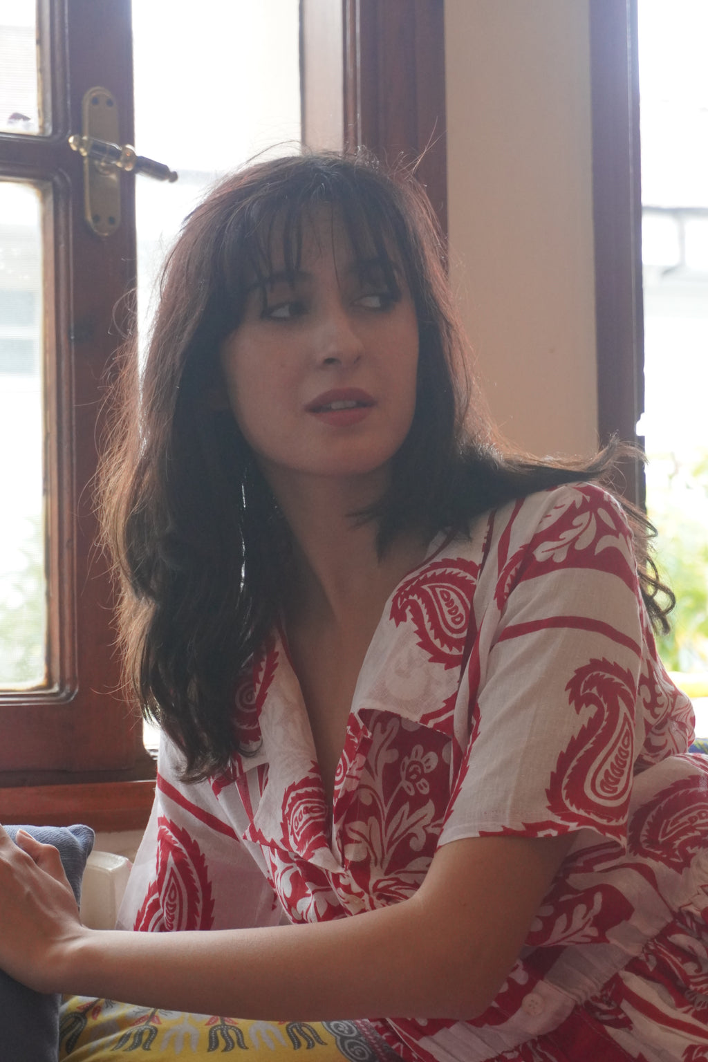 Batik Koleksiyon – Kırmızı & Beyaz Desenli Midi Elbise