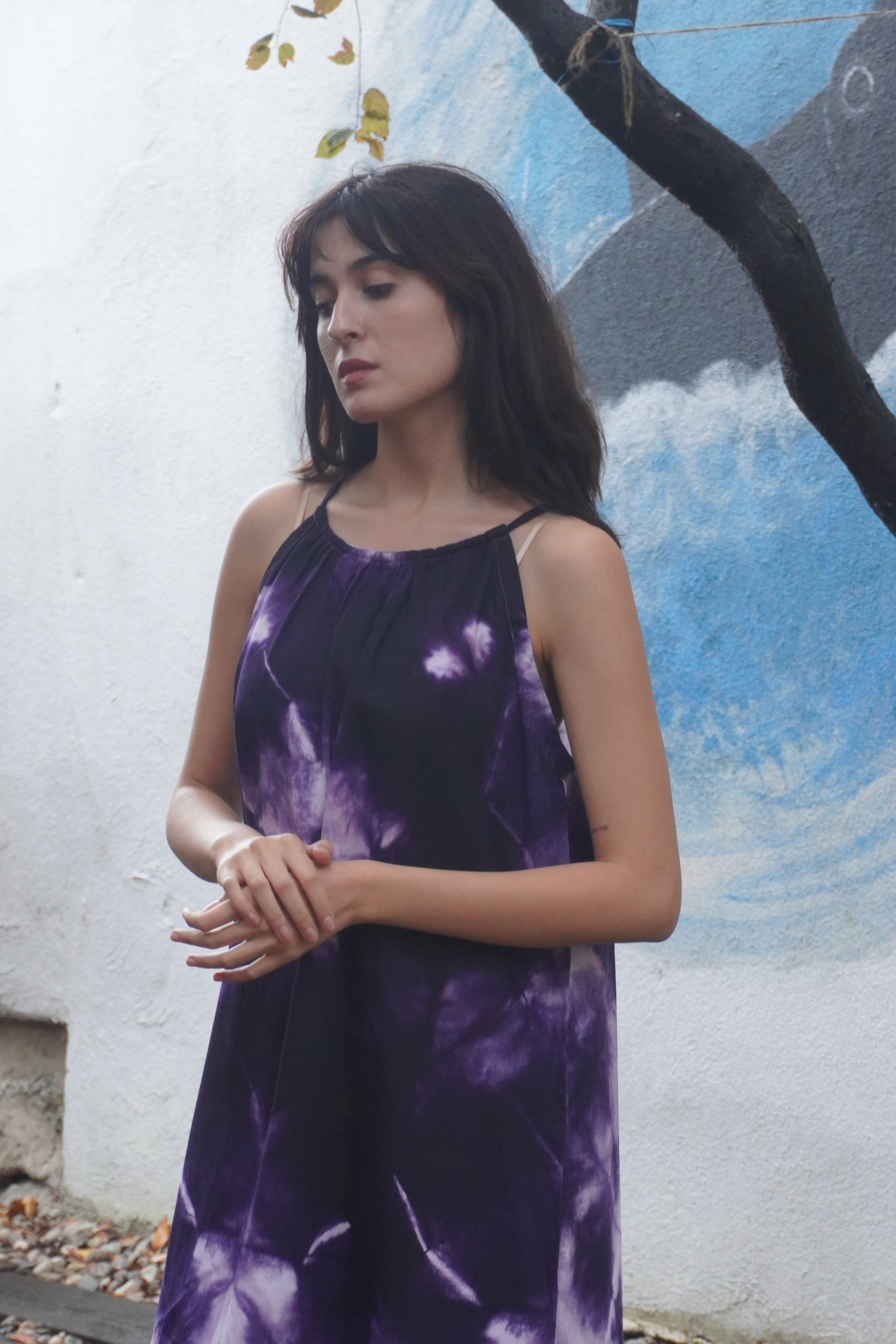 Batik Koleksiyon – Mor & Beyaz Desenli Uzun Elbise