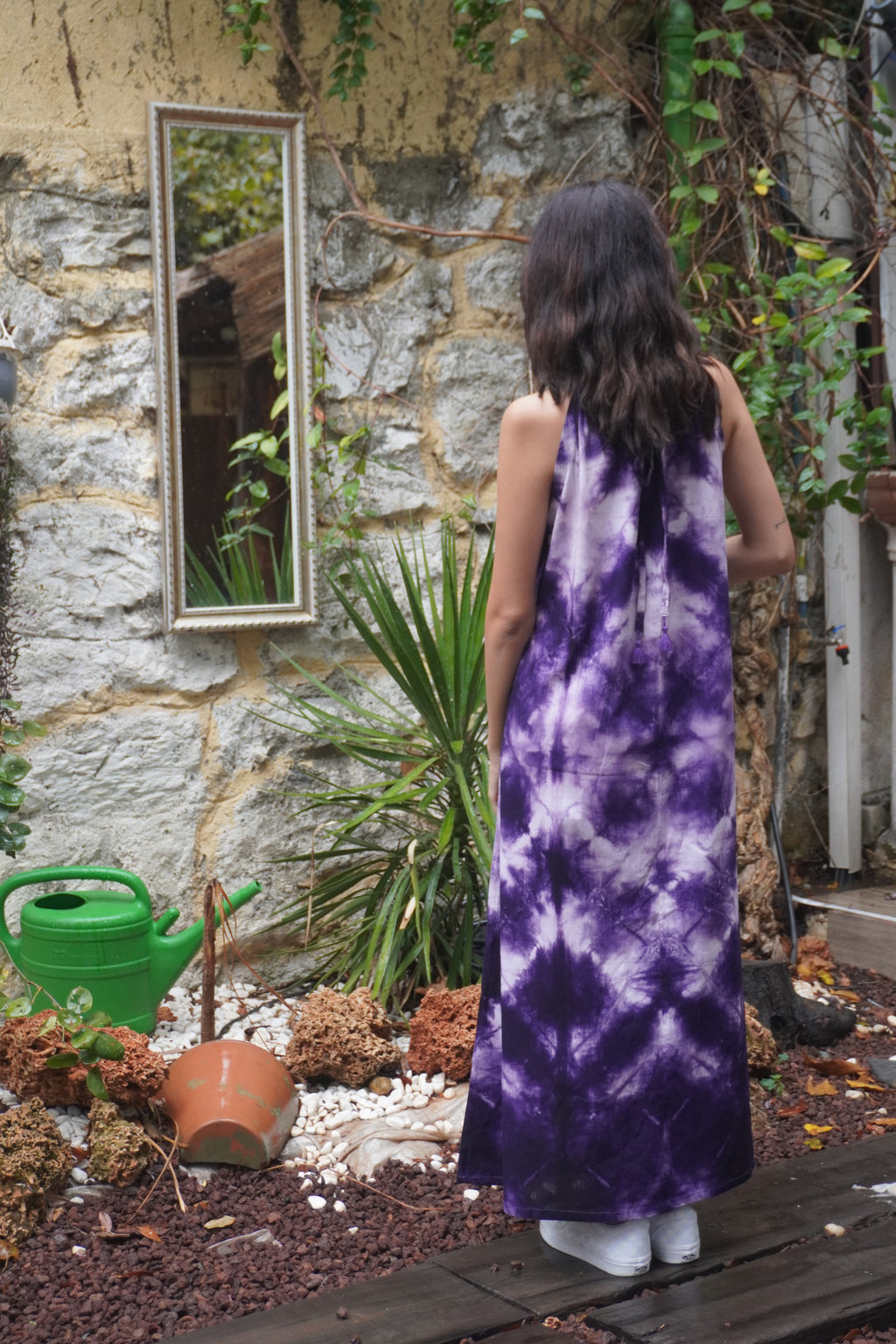 Batik Koleksiyon – Mor & Beyaz Desenli Uzun Elbise