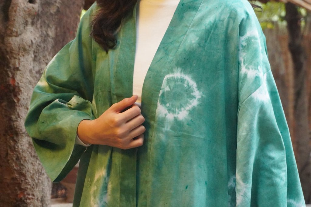 Batik Koleksiyon – Yeşil Desenli Uzun Kimono Ceket