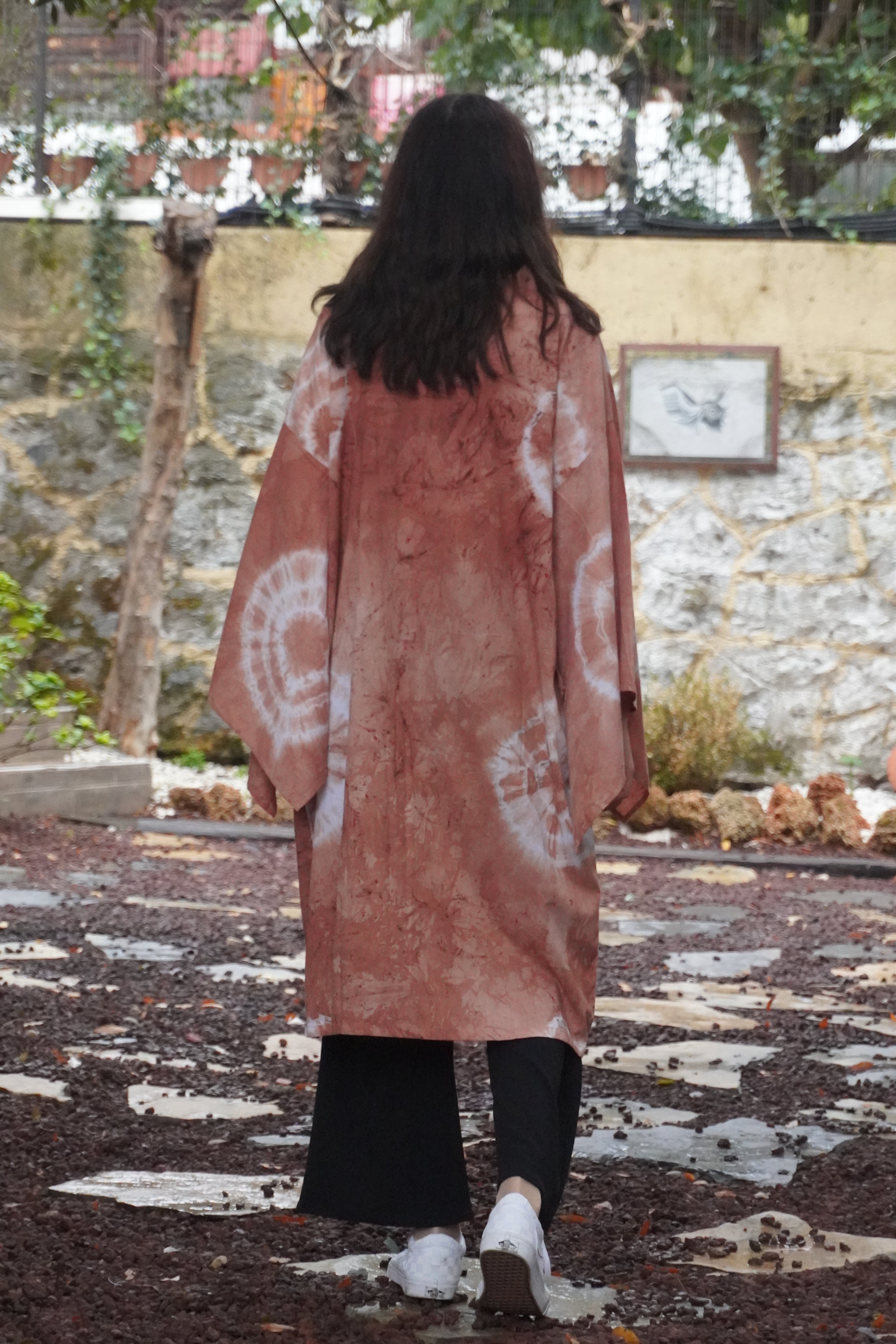 Batik Koleksiyonu – Toprak Tonlu Uzun Kimono Ceket